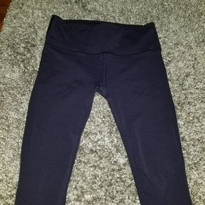 LULULEMON CROPPED LEGGINGS 10
